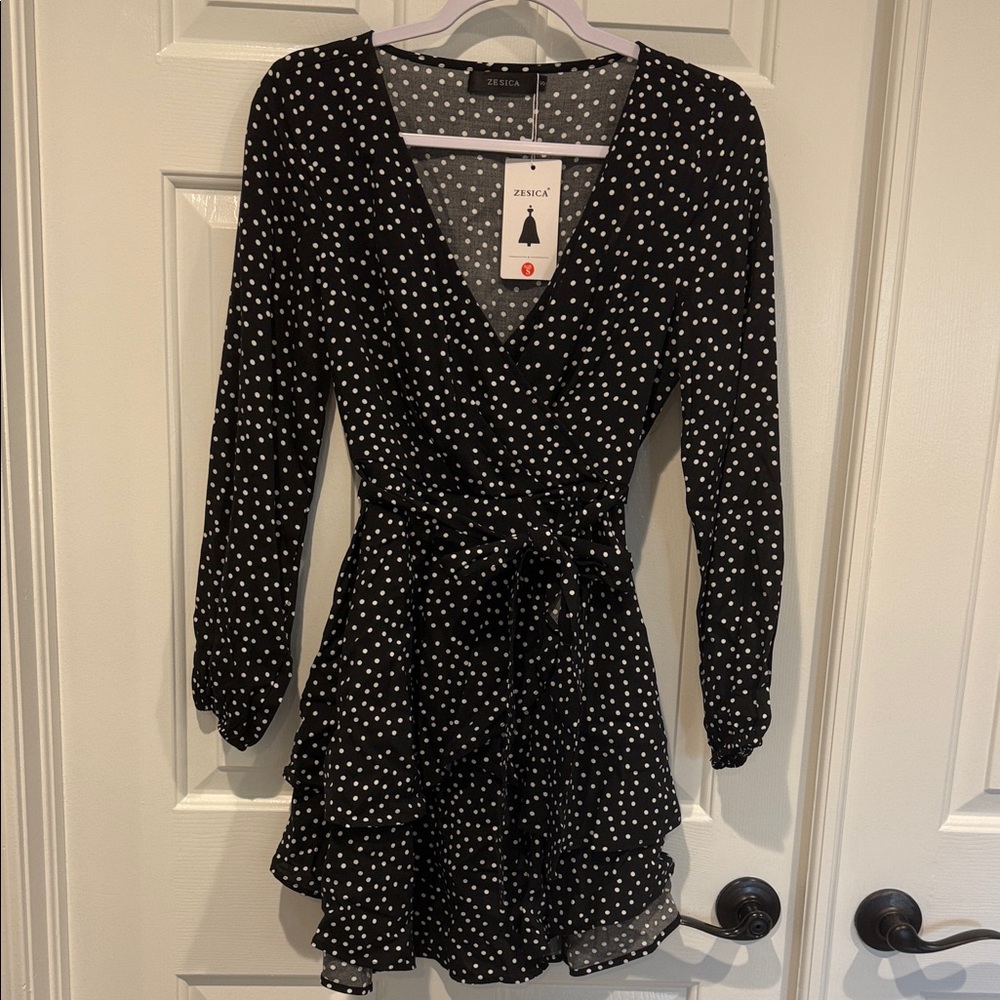 Zesica NEW Black Polka Dot Wrap Dress